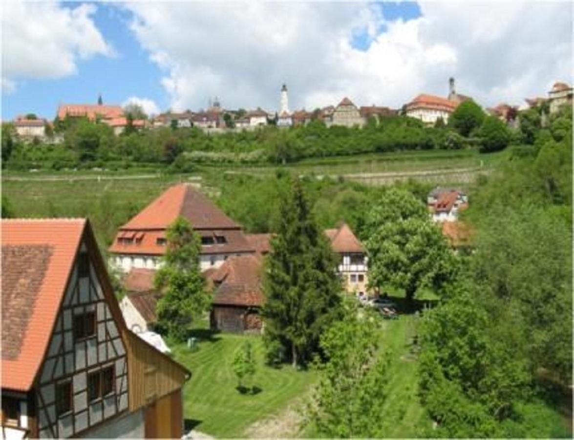 Herrnmuehle - Pension & Ferienwohnungen ローテンブルク・オプ・デア・タウバー エクステリア 写真